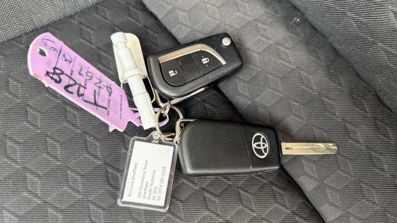 Toyota Yaris 1.5 Hybrid Icon 5dr CVT Hybrid Hatchback